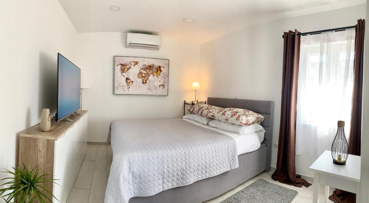 Apartment Ana Sea View Makarska Kültér fotó